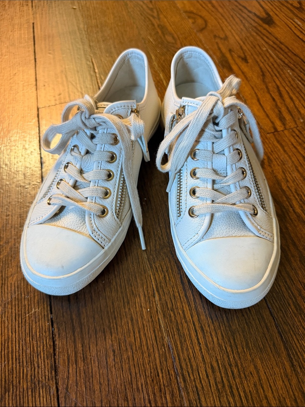 Coach empire zipper sneaker size 6B